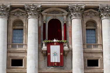 Le pape François prononce son message de Pâques dimanche.