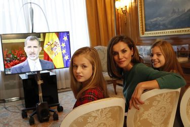 La reine Letizia d&#039;Espagne avec les princesses Leonor et Sofia, à Madrid le 22 décembre 2017