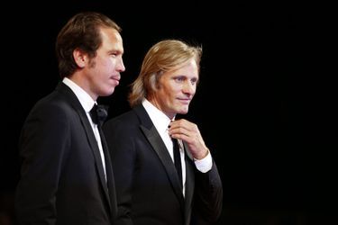 Reda Kateb et Viggo Mortensen sur le tapis rouge de «Loin des hommes»
