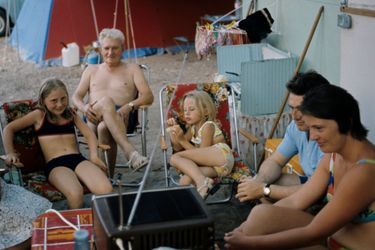 Alpes-Maritimes, 1973 : quand le camping rassemblait les générations.