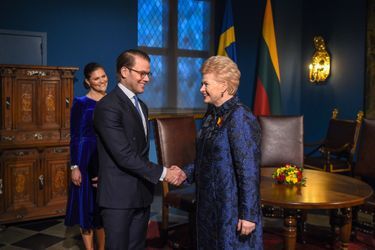 La princesse Victoria et le prince Daniel de Suède avec la présidente de Lituanie à Vilnius, le 16 février 2018