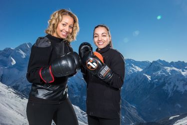Estelle Mossely et Sarah Ourahmoune combattent au sommet de la Grande Rochette. 