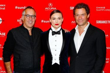 Keira Knightley, avec John Cooper et Dominic West, présente le film "Colette" au festival Sundance