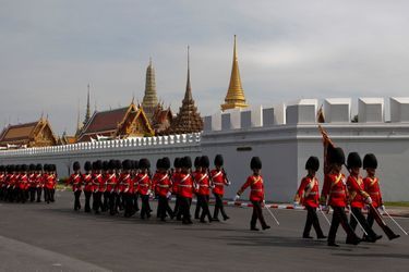 Maha Vajiralongkorn Officiellement Proclamé Roi De Thaïlande 1