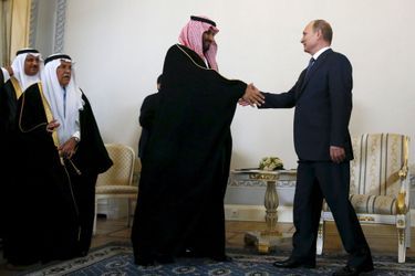 Le prince Mohammed ben Salmane et Vladimir Poutine, en juin 2015.