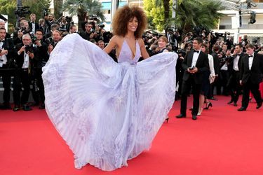 Tina Kunakey, la it-girl sur le tapis rouge du festival de Cannes, le 24 mai 2017.