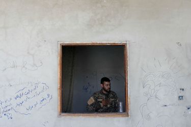 Les combattants kurdes se battant pour la reprise de Raqqa, en Syrie, le 2 juillet 2017.