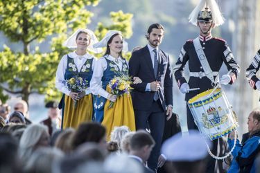 Le prince Carl Philip de Suède et les princesses Sofia et Madeleine à Stockholm, le 6 juin 2017