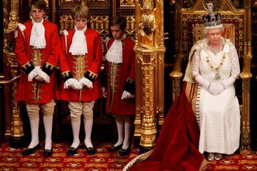 La reine Elizabeth II au Parlement à Londres, le 17 mai 2005