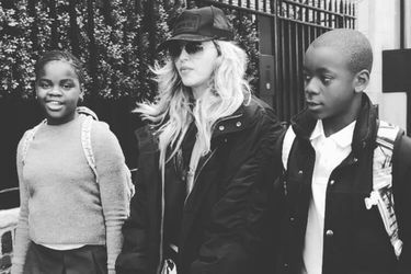 Madonna avec ses enfants David et Mercy James. 