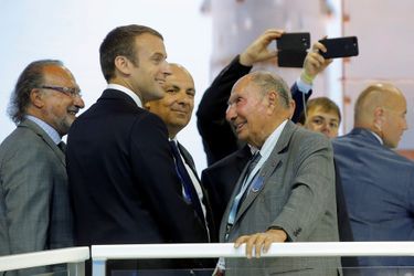 Emmanuel Macron et Serge Dassault, PDG du Groupe Dassault.