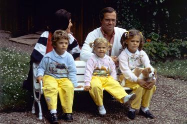 La princesse Madeleine de Suède avec ses parents, sa soeur et son frère, le 27 juin 1984