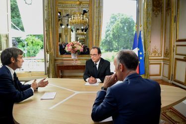 Une interview de François Hollande à l'Elysée avec Gilles Boulleau en 2016