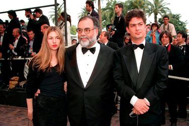 Francis Ford Coppola, Sofia et Roman à la montée des marches du film d'Arnaud Desplechin «Comment je me suis disputé» en 1996.