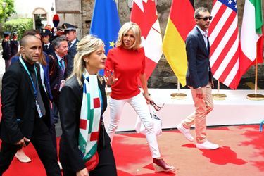 Brigitte Macron au sommet du G7 vendredi. 