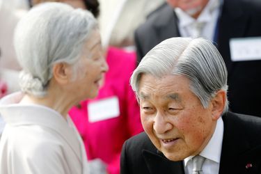 L'empereur Akihito et l'impératrice Michiko du Japon à Tokyo, le 20 avril 2017