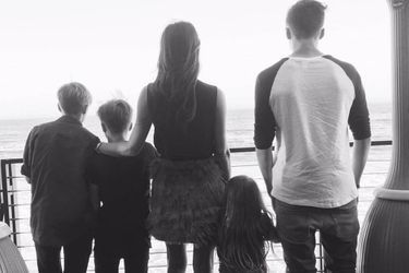 Victoria Beckham avec leurs 4 enfants. 