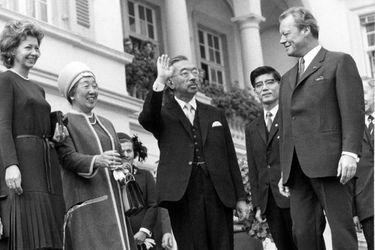 L'empereur Hirohito du Japon avec le chancelier d'Allemagne Willy Brandt, le 13 octobre 1971
