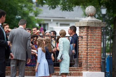 La reine Letizia et le roi Felipe VI d'Espagne avec leurs filles les princesses Leonor et Sofia à Madrid, le 17 mai 2017