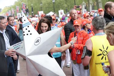 Kate Middleton, Les Princes William Et Harry Au Marathon De Londres, Dimanche 23 Avril 2017  44
