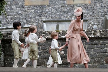 Le Prince George Et La Princesse Charlotte Au Mariage De Leur Tante Pippa Middleton 6