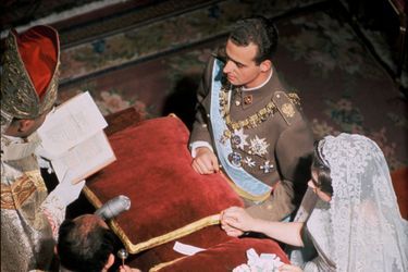 Mariage de la princesse Sophie de Grèce et de Don Juan Carlos d&#039;Espagne à Athènes, le 14 mai 1962