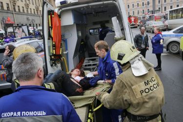 Une explosion dans le métro de Saint-Pétersbourg, en Russie, a fait au moins 10 morts, le 3 avril 2017.
