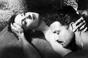 Avec l'acteur italien Erno Crisa dans "L'amant de Lady Chatterley" en 1955.