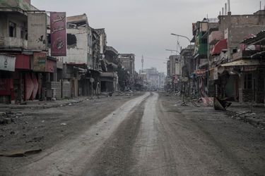 Vue du quartier de Mosul West dit "La Corniche" ravagé par les combats.