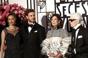 Beatrice Borromeo, Pierre Casiraghi, Caroline de Monaco et Karl Lagerfeld au Bal de la Rose, le 18 mars 2017.