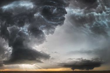 Les tempêtes, par Jason Weingart 