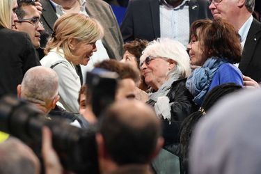 Brigitte Macron et Catherine Lara, au meting de Bercy. 