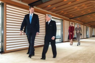 La reine Letizia et le roi Felipe VI d&#039;Espagne avec l&#039;empereur Akihito et l&#039;impératrice Michiko du Japon à Tokyo, le 5 avril 2017