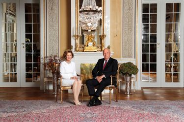 La reine Sonja et le roi Harald V de Norvège au Palais royal à Oslo, le 17 octobre 2016