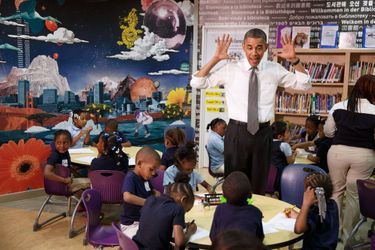 Barack Obama visite une école de Baltimore, le 17 mai 2013.