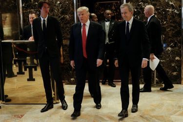Donald Trump et Bernard Arnault à la Trump Tower, le 9 janvier 2017.