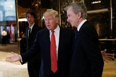 Donald Trump et Bernard Arnault à la Trump Tower, le 9 janvier 2017.