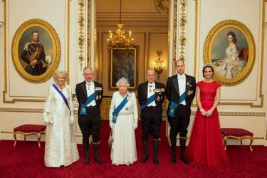 La duchesse Catherine de Cambridge avec la reine Elizabeth II et la famille royale, le 8 décembre 2016