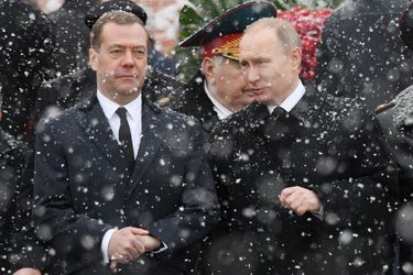 Dmitri Medvedev et Vladimir Poutine à Moscou, le 23 février 2017.