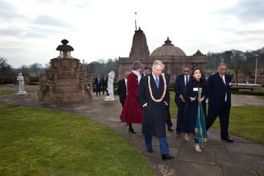 2 Charles, Prince De Galles, Au Plus Grand Temple Du Jaïnisme Au Royaume Uni, Le Jeudi 22 Janvier 2015