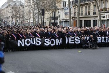 Les hommes et femmes politiques français durant la marche républicaine à Paris