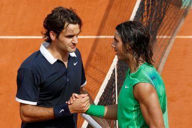 Rafael Nadal remporte à nouveau Roland-Garros en s&#039;imposant face à Roger Federer en finale en 2008.