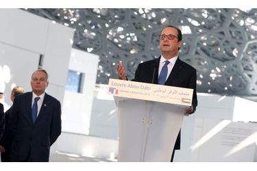 François Hollande En Visite À Abou Dhabi 5