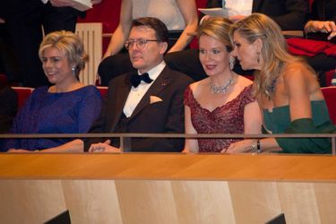 La princesse Laurentien, le prince Constantijn et la reine Maxima des Pays-Bas avec la reine Mathilde de Belgique à Amsterdam, le 29 novembre 2016