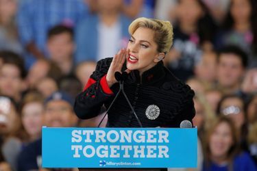 Lady Gaga lors d'un meeting en faveur d'Hillary Clinton à Philadelphie, le 7 novembre 2016.