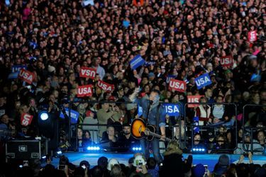 Bruce Springsteen lors d'un meeting en faveur d'Hillary Clinton à Philadelphie, le 7 novembre 2016.