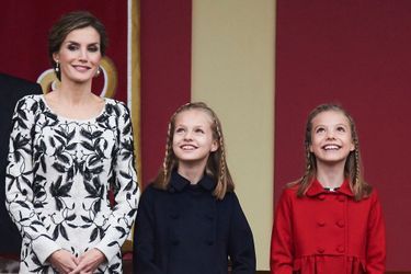 La princesse Leonor d'Espagne avec la reine Letizia et la princesse Sofia à Madrid, le 12 octobre 2016