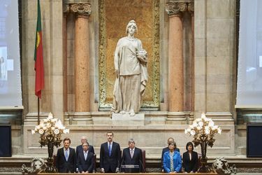 Le roi Felipe VI d'Espagne prononce un discours devant l'Assemblée de la République portugaise au Palais de Sao Bento à Lisbonne, le 30 novembre 2016