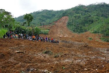 Glissement de terrain mortel à Java