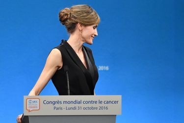 La reine Letizia d&#039;Espagne au Palais des congrès à Paris, le 31 octobre 2016
